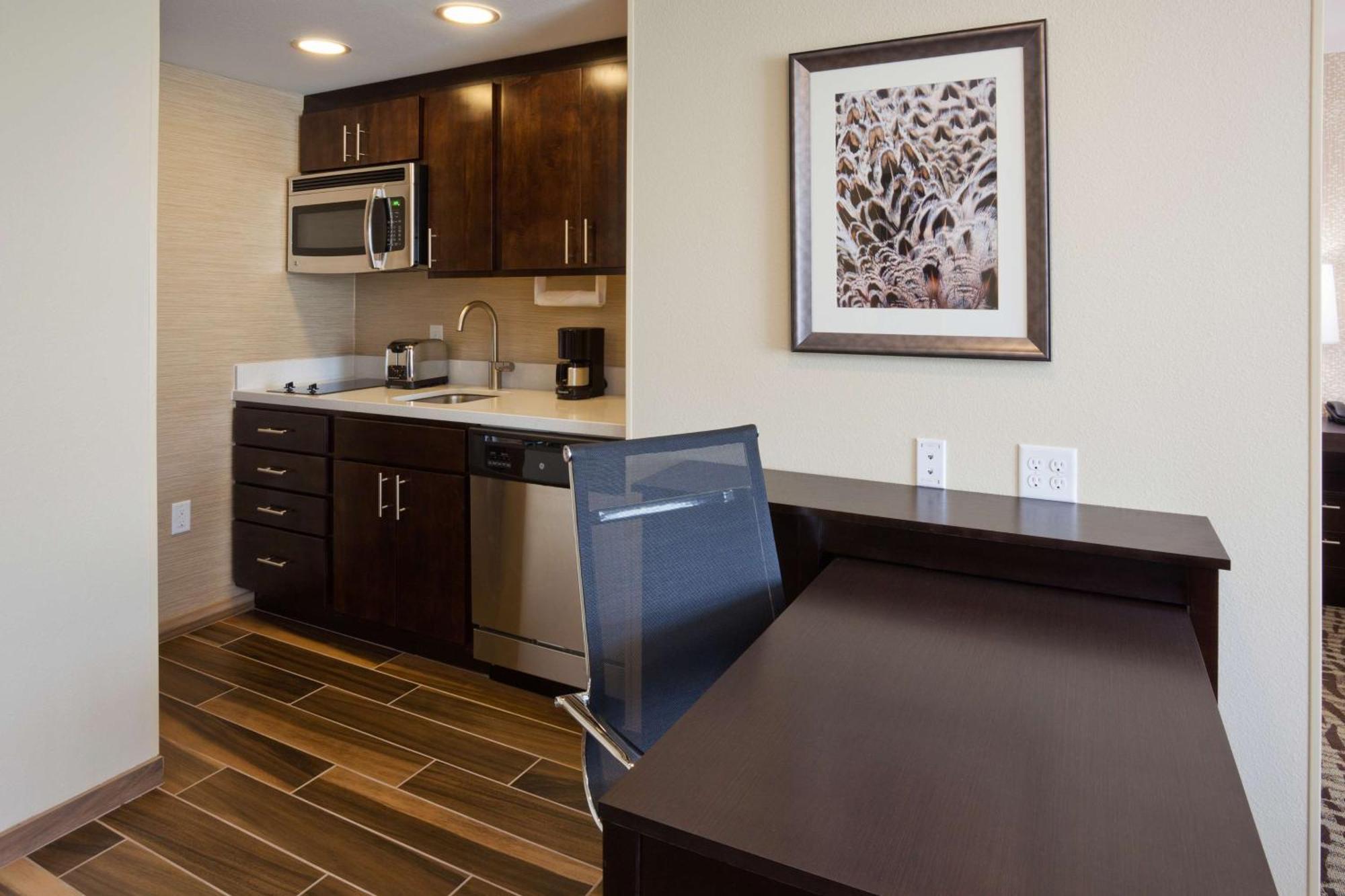 Homewood Suites Davenport Бетендорф Екстериор снимка