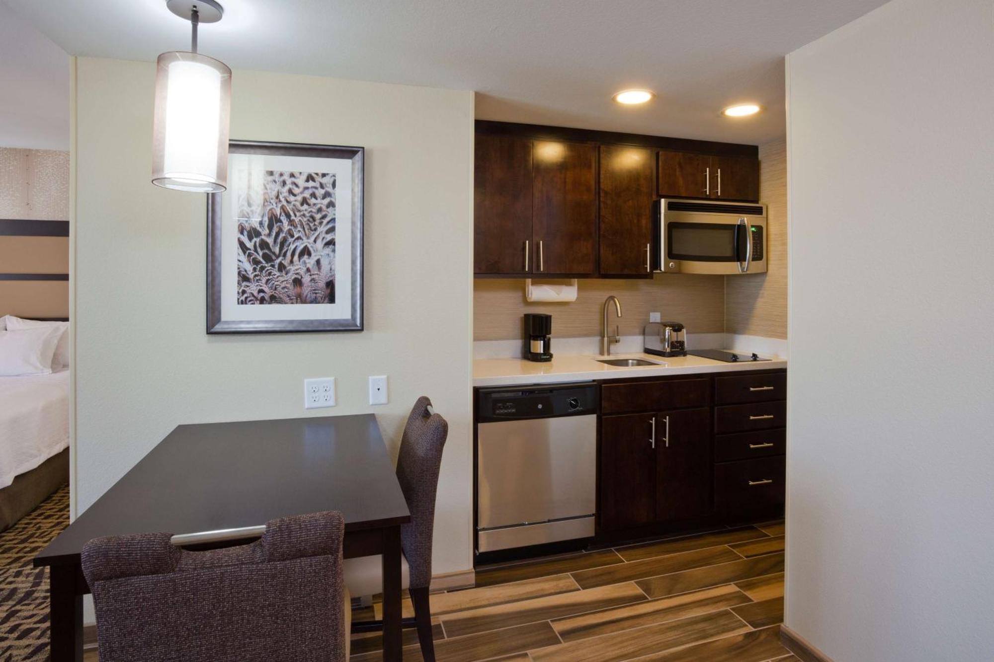 Homewood Suites Davenport Бетендорф Екстериор снимка