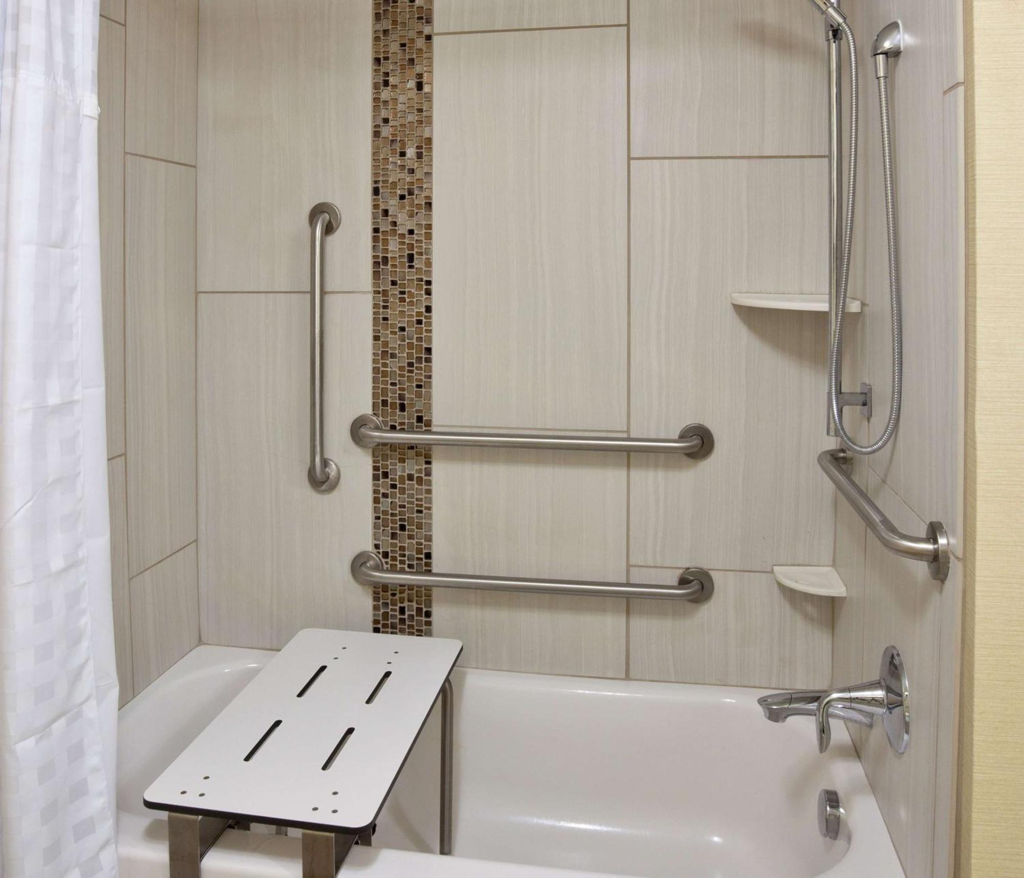 Homewood Suites Davenport Бетендорф Екстериор снимка